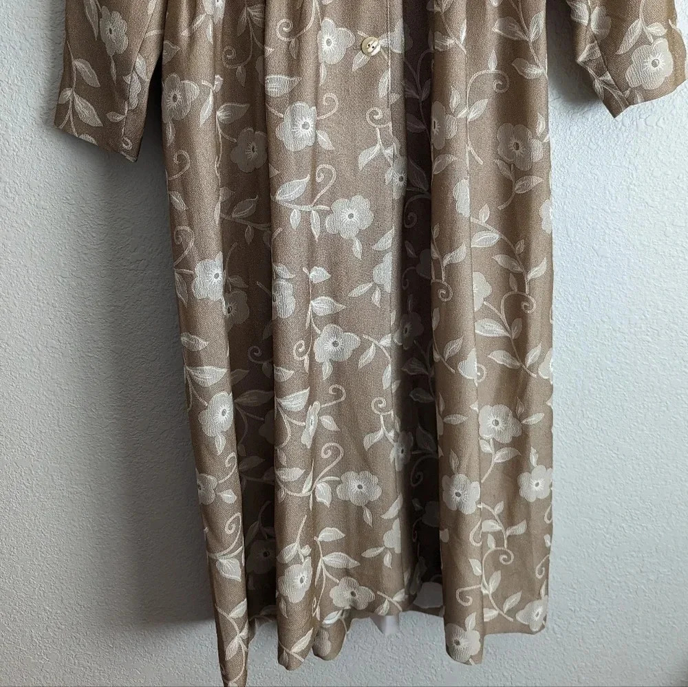 Cottagecore Dress- Mid-Century Style Collared Button Up Knee Length-Taupe floral - Picture 8 of 16